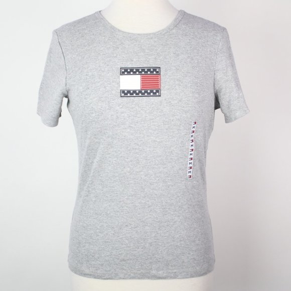 NWT Vintage Tommy Hilfiger Jeans Y2K Womens Medium Logo Fitted Baby Tee Shirt - Picture 1 of 5